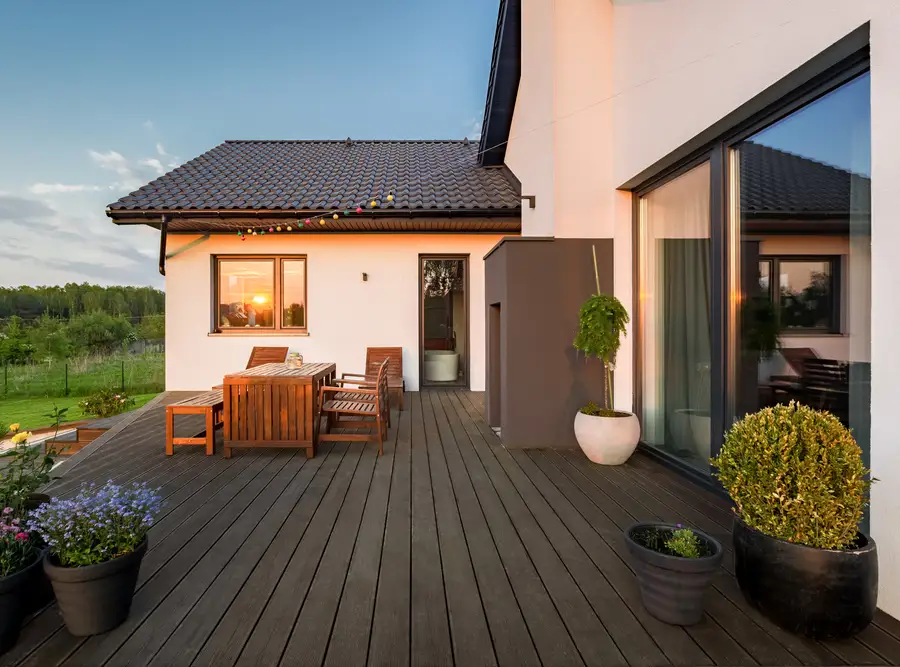 Transform Your Outdoor Space with a Custom Deck or Patio